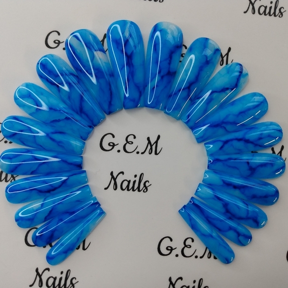 Press on nails (long coffin) - Picture 2 of 3